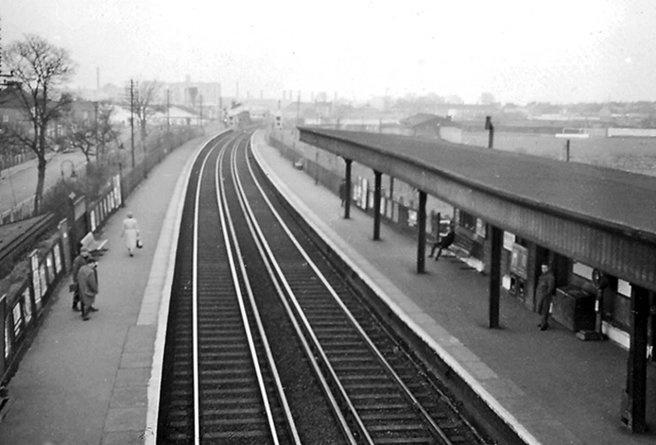 Belvedere
View towards Dartford on 2nd March 1961.
 Ben Brooksbank (Geograph/CC-by-SA)
